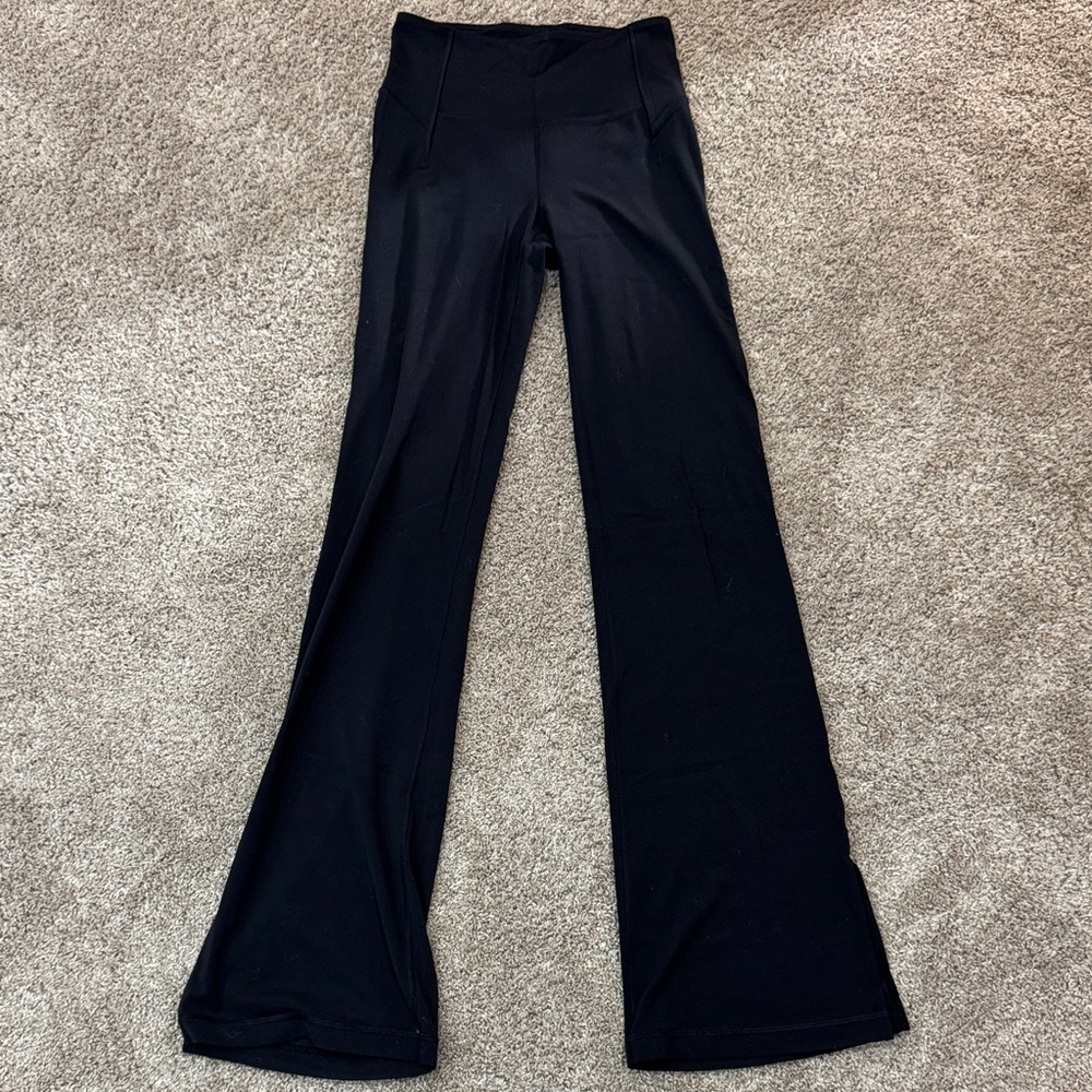 Lululemon Split Hem Flare Leggings – Size 4 – Black - Picture 2 of 6